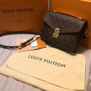 PochetteMetis full set 100% authentic ✨NEW💗OBO